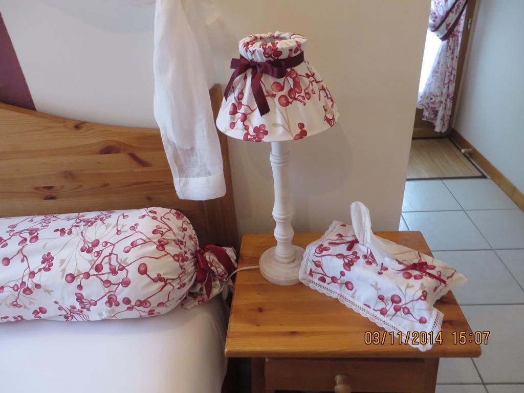 Jumièges Chambres D'Hotes Au Temps Des Cerises חדר תמונה